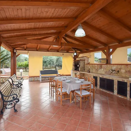 Gorgeous In Holiday home Carini